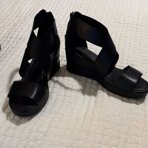 Ecco Black Wedge Sandals